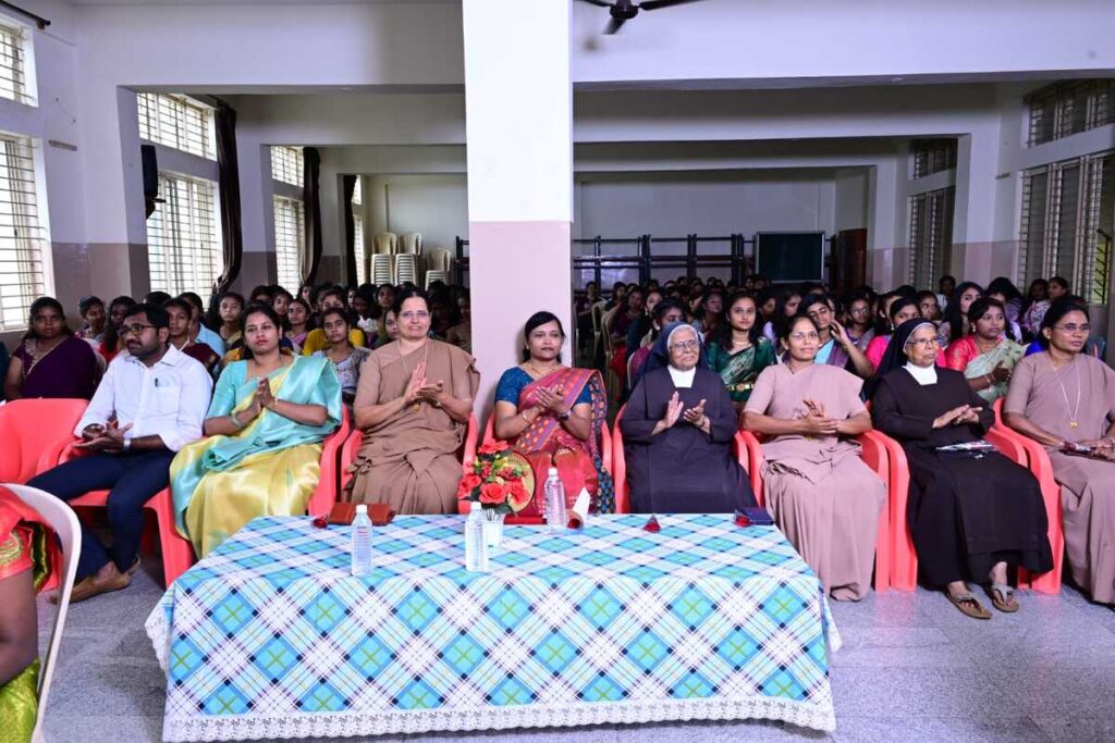 Carmel PU College