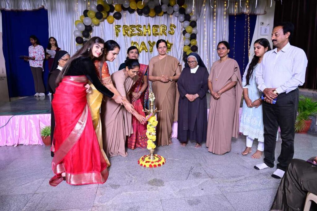 Carmel PU College